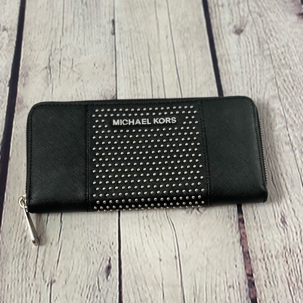 Michael Kors Continental Wallet